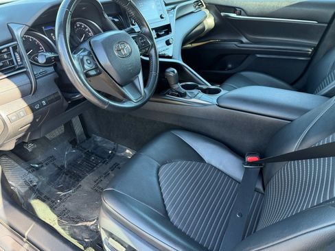 Used 2022 Toyota Camry SE image 18
