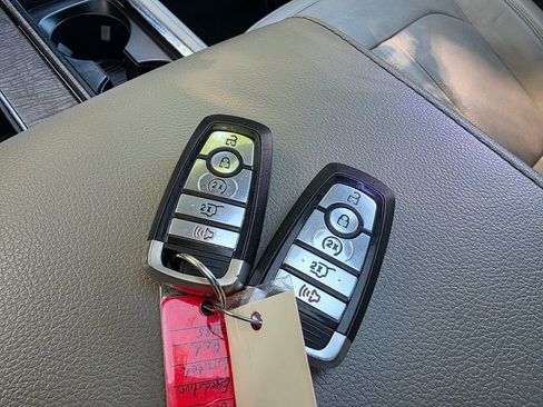 Used 2020 Ford Expedition Limited w/ Texas Edition Package image 35