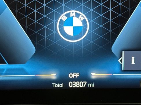 Used 2025 BMW X3 xDrive30i w/ Convenience Package image 22