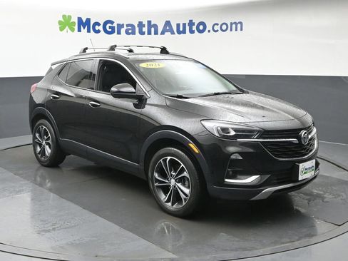 Used 2021 Buick Encore GX Essence w/ Advanced Technology Package image 2