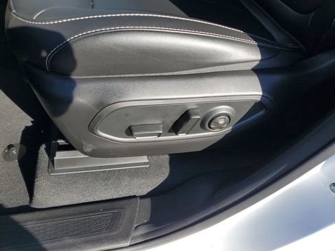 New 2025 Jeep Grand Cherokee Limited w/ Black Appearance Package image 12