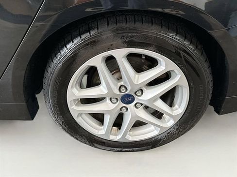 Used 2014 Ford Fusion SE FWD image 27