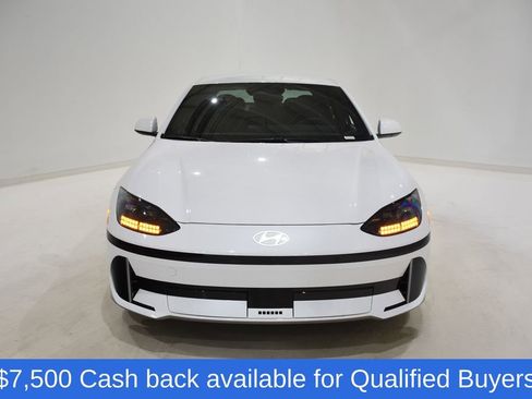 New 2025 Hyundai Ioniq 6 SE image 2