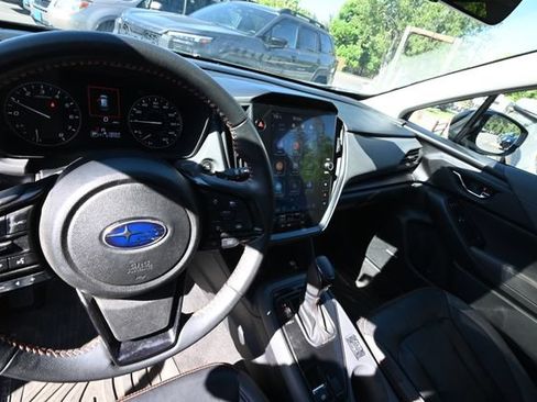 Used 2024 Subaru Crosstrek 2.5i Limited w/ Crosstrek Mirror Package AWD/4WD image 8