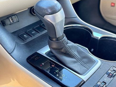 Used 2016 Toyota Highlander Limited Platinum image 14