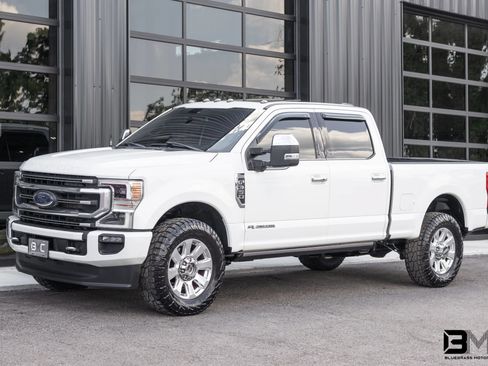 Used 2021 Ford F350 Platinum AWD/4WD image 2