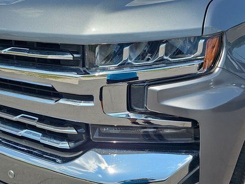 Used 2019 Chevrolet Silverado 1500 LTZ w/ LTZ Plus Package AWD/4WD image 28