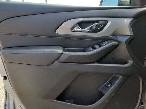 Certified 2023 Chevrolet Traverse LT image 19