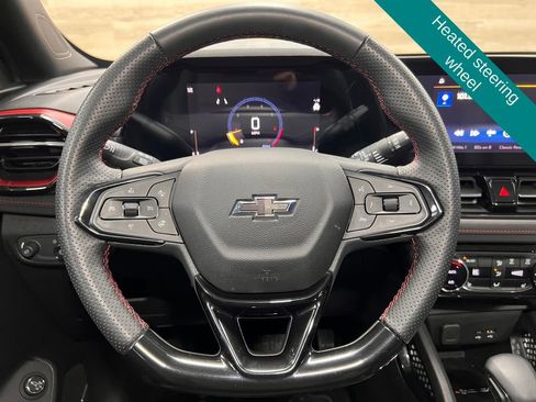 Used 2024 Chevrolet TrailBlazer RS w/ Convenience Package AWD/4WD image 9