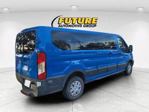 Used 2015 Ford Transit 350 XLT RWD image 3