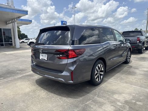 New 2026 Honda Odyssey EX-L image 4