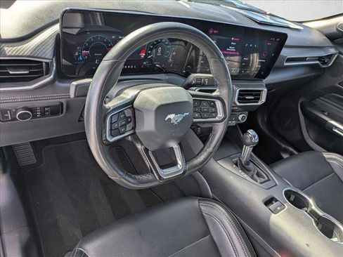 Used 2025 Ford Mustang Premium image 10