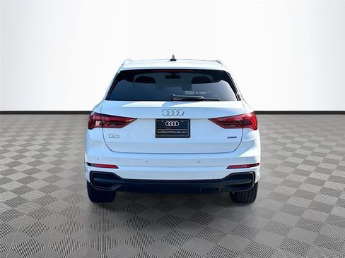 Certified 2025 Audi Q3 2.0T Premium w/ Convenience Package image 6