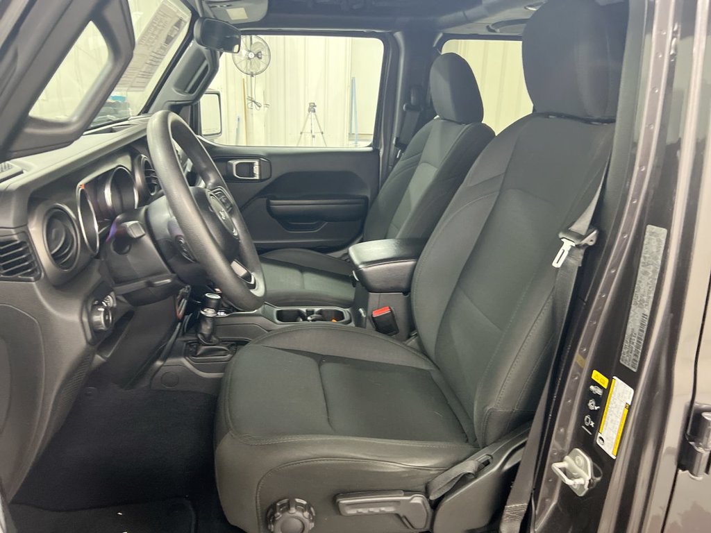 Used 2021 Jeep Wrangler Unlimited Sport AWD/4WD image 19