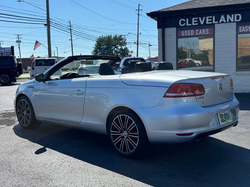 Used 2014 Volkswagen Eos FWD image 7