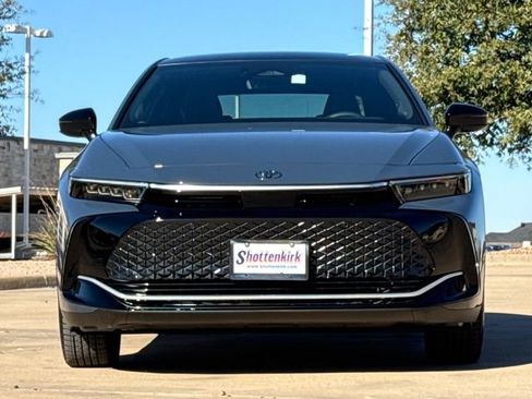 New 2026 Toyota Crown Nightshade image 2