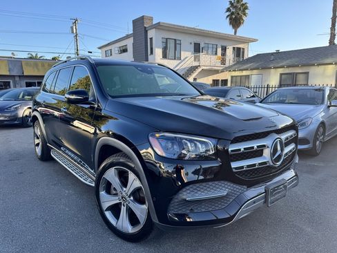 Used 2021 Mercedes-Benz GLS 450 4MATIC image 3