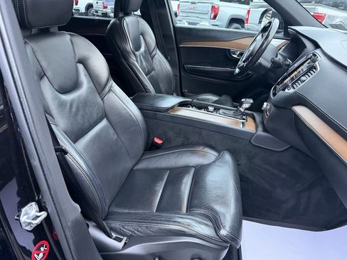 Used 2017 Volvo XC90 T6 Inscription w/ Vision Package image 22