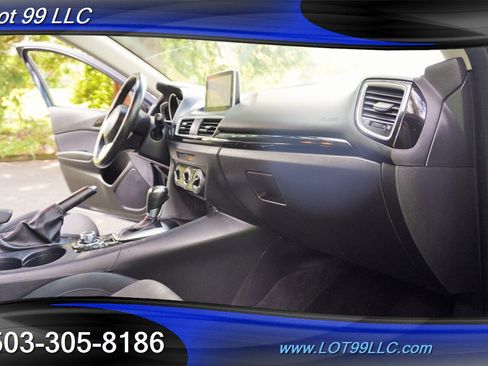 Used 2016 MAZDA MAZDA3 i Touring image 17