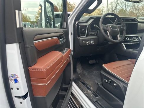 New 2026 GMC Sierra 2500 Denali Ultimate image 19