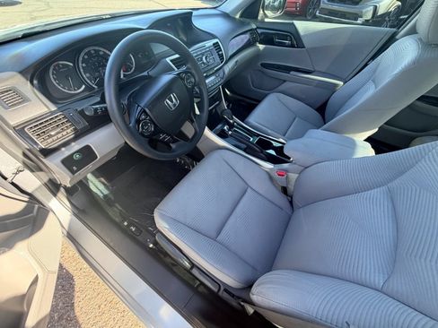 Certified 2017 Honda Accord LX image 14