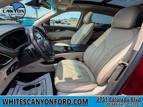 Used 2016 Lincoln MKX Select w/ Climate Package AWD/4WD image 5