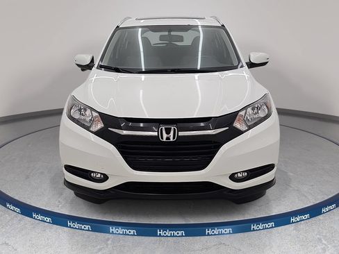 Used 2017 Honda HR-V EX-L image 2
