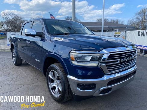 Used 2019 RAM 1500 Laramie AWD/4WD image 1
