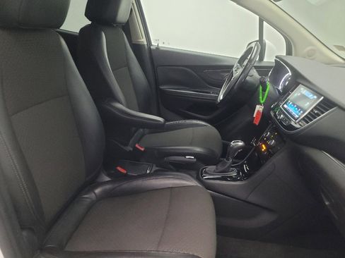 Used 2020 Buick Encore Preferred w/ Safety Package FWD image 21