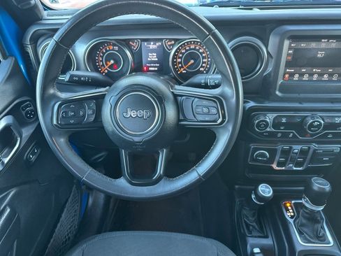 Certified 2023 Jeep Gladiator Sport image 14