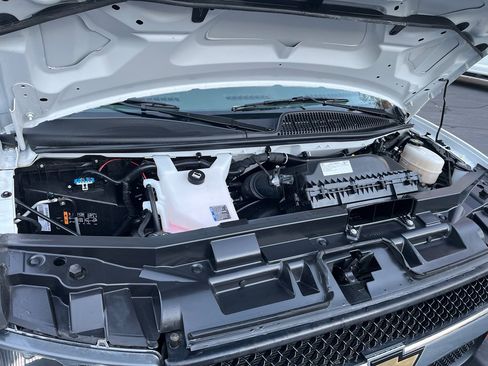 Used 2023 Chevrolet Express 3500 LT w/ LT Preferred Equipment Group image 15