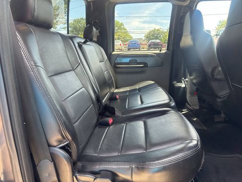 Used 2006 Ford F250 XLT AWD/4WD image 16