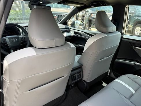 Used 2026 Toyota Camry SE w/ Multimedia Upgrade Package FWD image 25