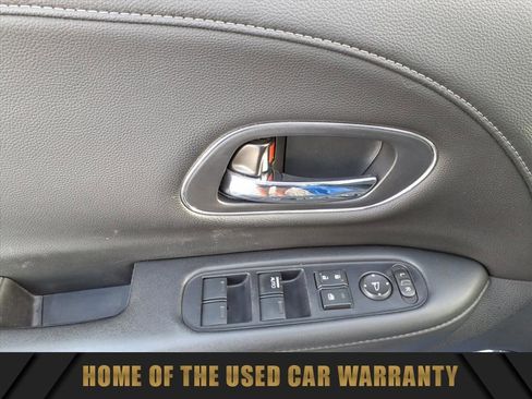 Used 2020 Honda HR-V Touring image 13