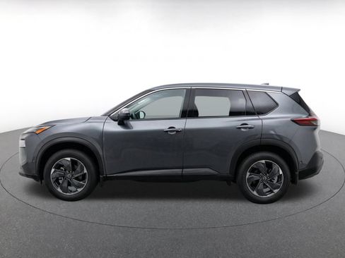 Used 2025 Nissan Rogue SV FWD image 4