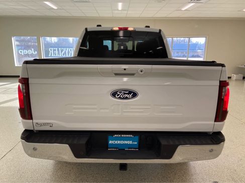 Used 2025 Ford F150 XLT w/ Equipment Group 302A MID AWD/4WD image 9
