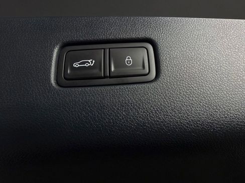 Used 2024 Genesis Electrified GV70 AWD/4WD image 30