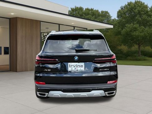 New 2026 BMW X5 xDrive50e w/ Premium Package AWD/4WD image 11