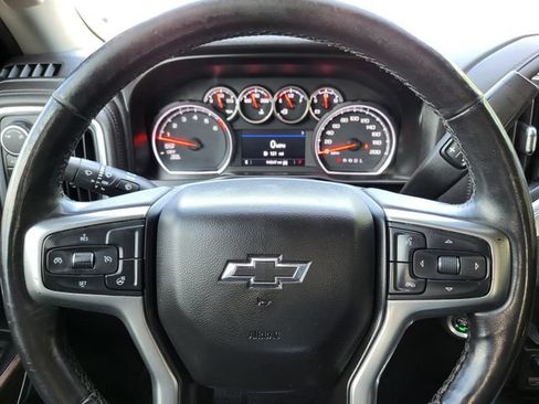 Used 2019 Chevrolet Silverado 1500 LT Trail Boss AWD/4WD image 15