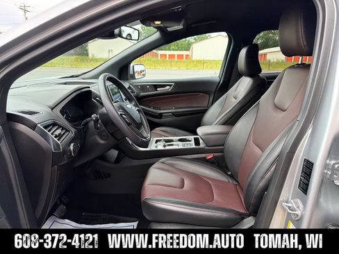 Used 2022 Ford Edge Titanium w/ Equipment Group 301A AWD/4WD image 9