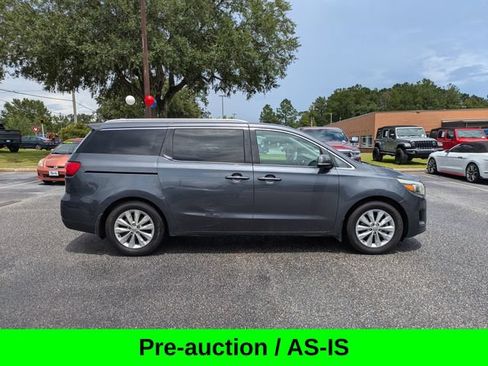 Used 2015 Kia Sedona EX w/ EX Premium Package FWD image 4