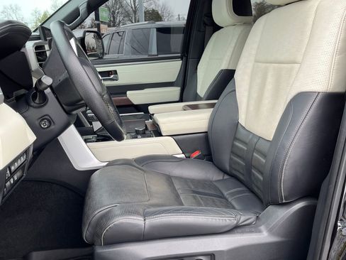 Used 2022 Toyota Tundra Capstone AWD/4WD image 12