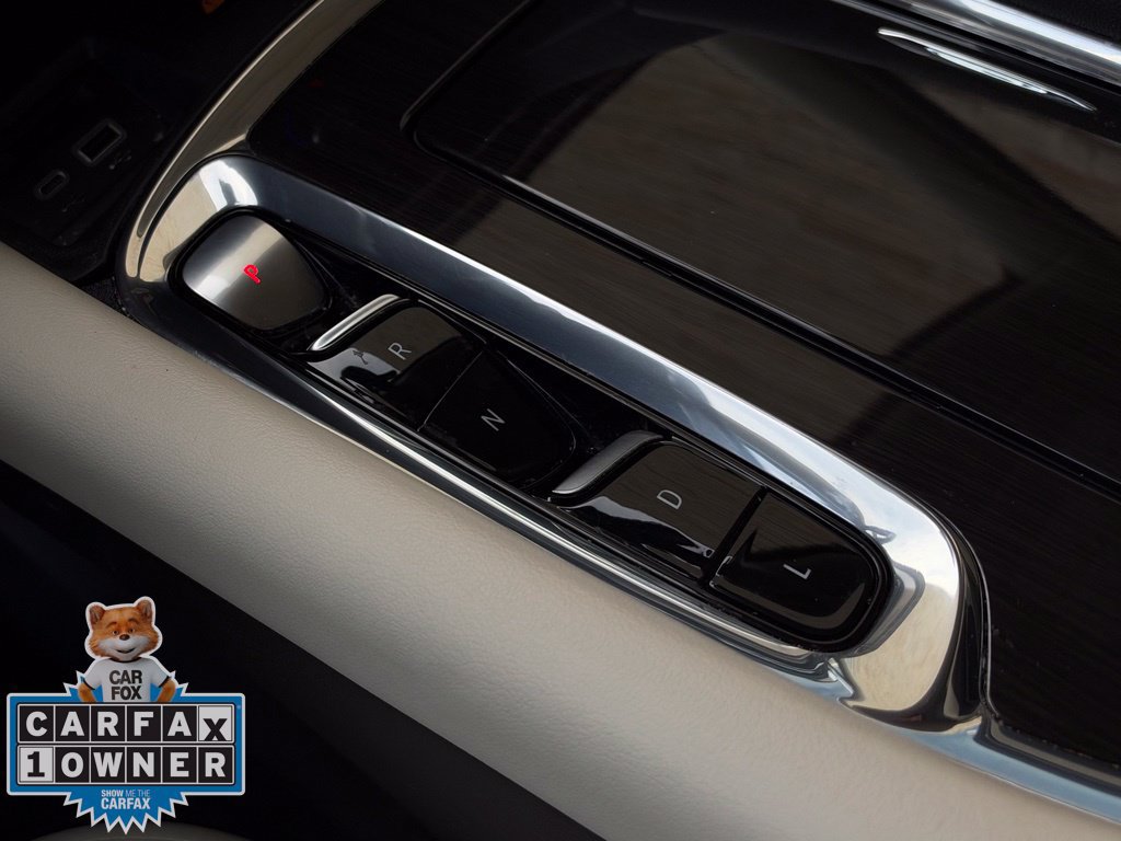 Used 2023 Buick Enclave Essence FWD image 18