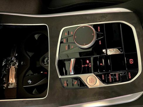 New 2026 BMW X5 sDrive40i image 7