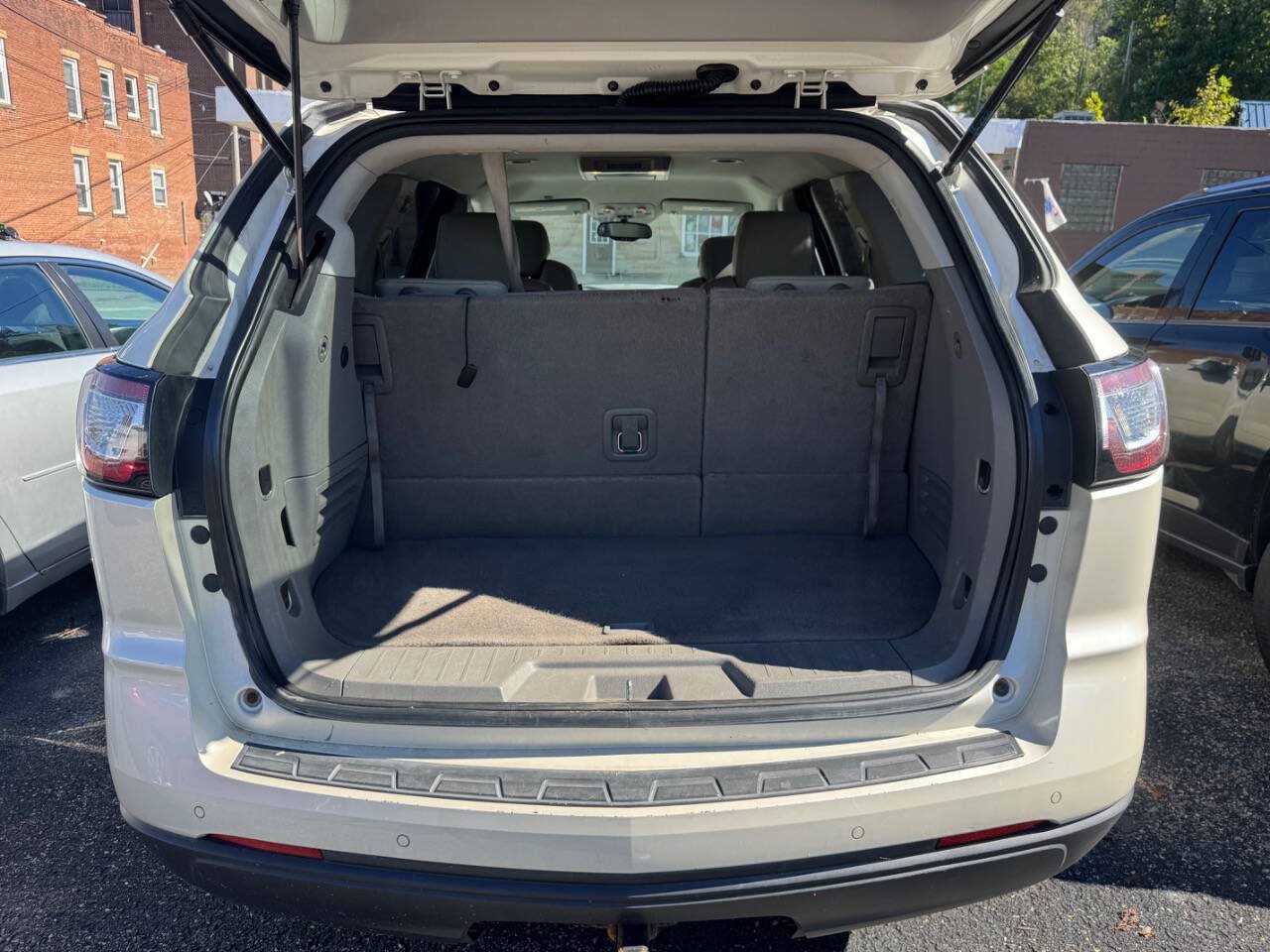 Used 2013 Chevrolet Traverse LT AWD/4WD image 7