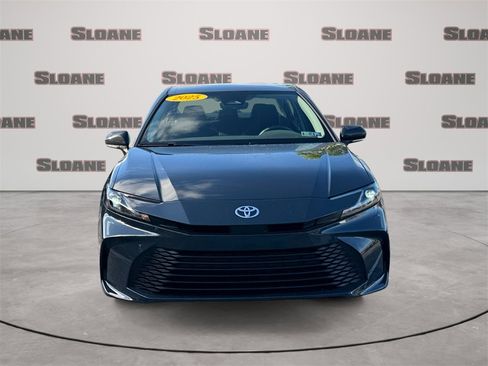 Used 2025 Toyota Camry LE image 8