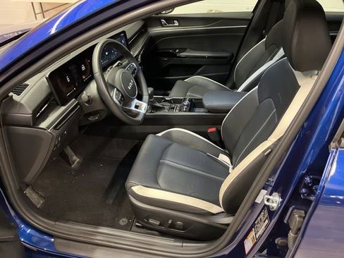 Used 2025 Kia K5 GT-Line w/ GT-Line Premium Package image 5