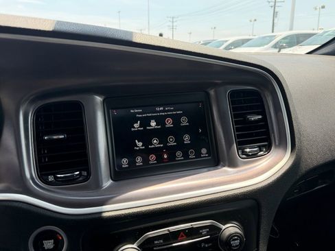 Used 2020 Dodge Charger SXT w/ Blacktop Package RWD image 19
