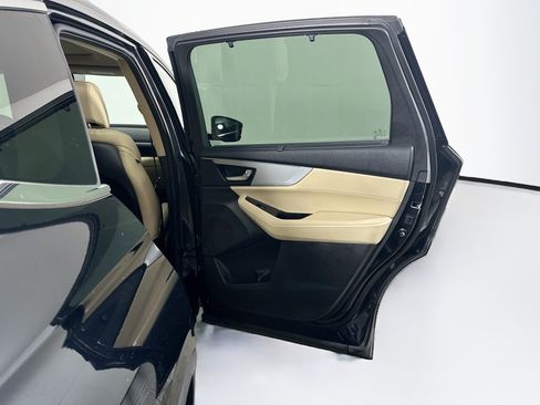 Used 2024 Acura MDX w/ Technology Package FWD image 33