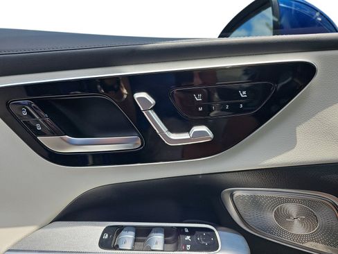 Used 2023 Mercedes-Benz GLC 300 image 25
